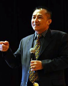 藍裕平.jpg